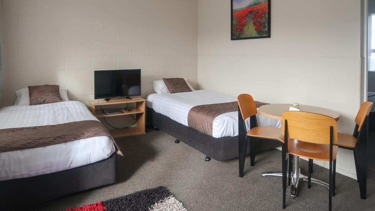 Fiesta Court Motel Whanganui Exterior photo