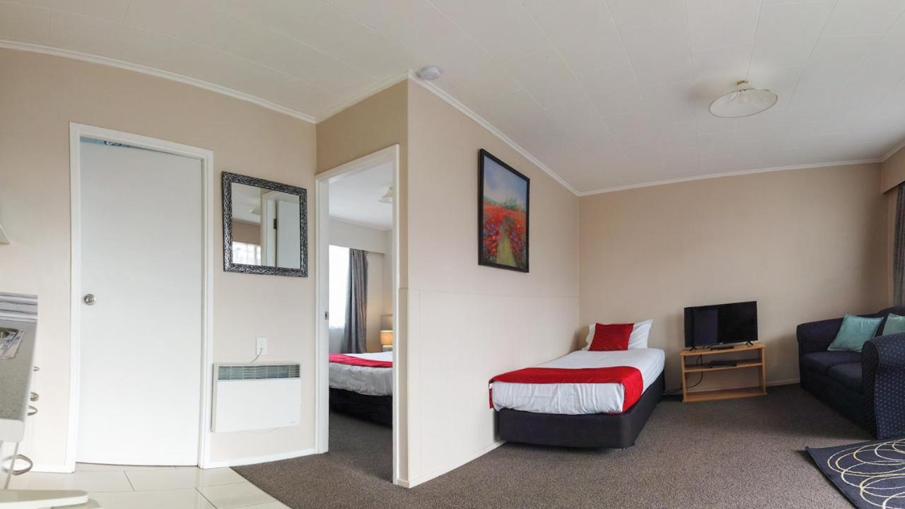 Fiesta Court Motel Whanganui Exterior photo