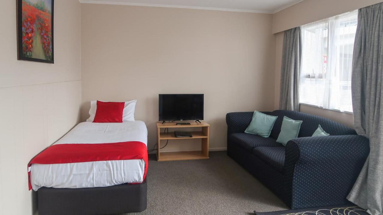Fiesta Court Motel Whanganui Exterior photo